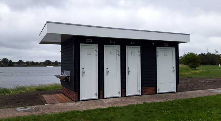 Nieuw toiletgebouw Park van Luna